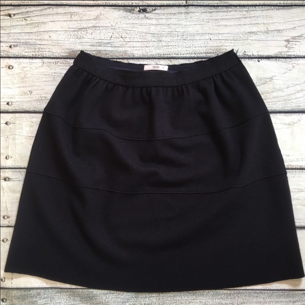 Prada ✨ navy blue wool cozy skirt